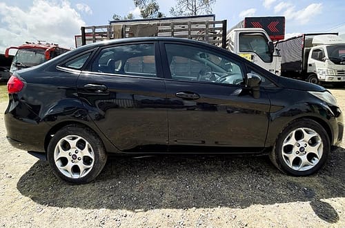 Ford Fiesta SPORTBACK AT 1600CC 4P, modelo 2013,  BRP 3265