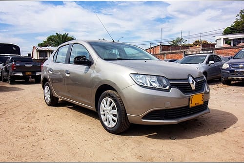 Renault Logan FII Expression MT 1600CC AA, modelo 2016,   BRP 2795