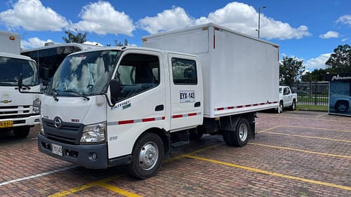 CAMION HINO 300  DUTRO XZU710L DC  2019  2.150 KG